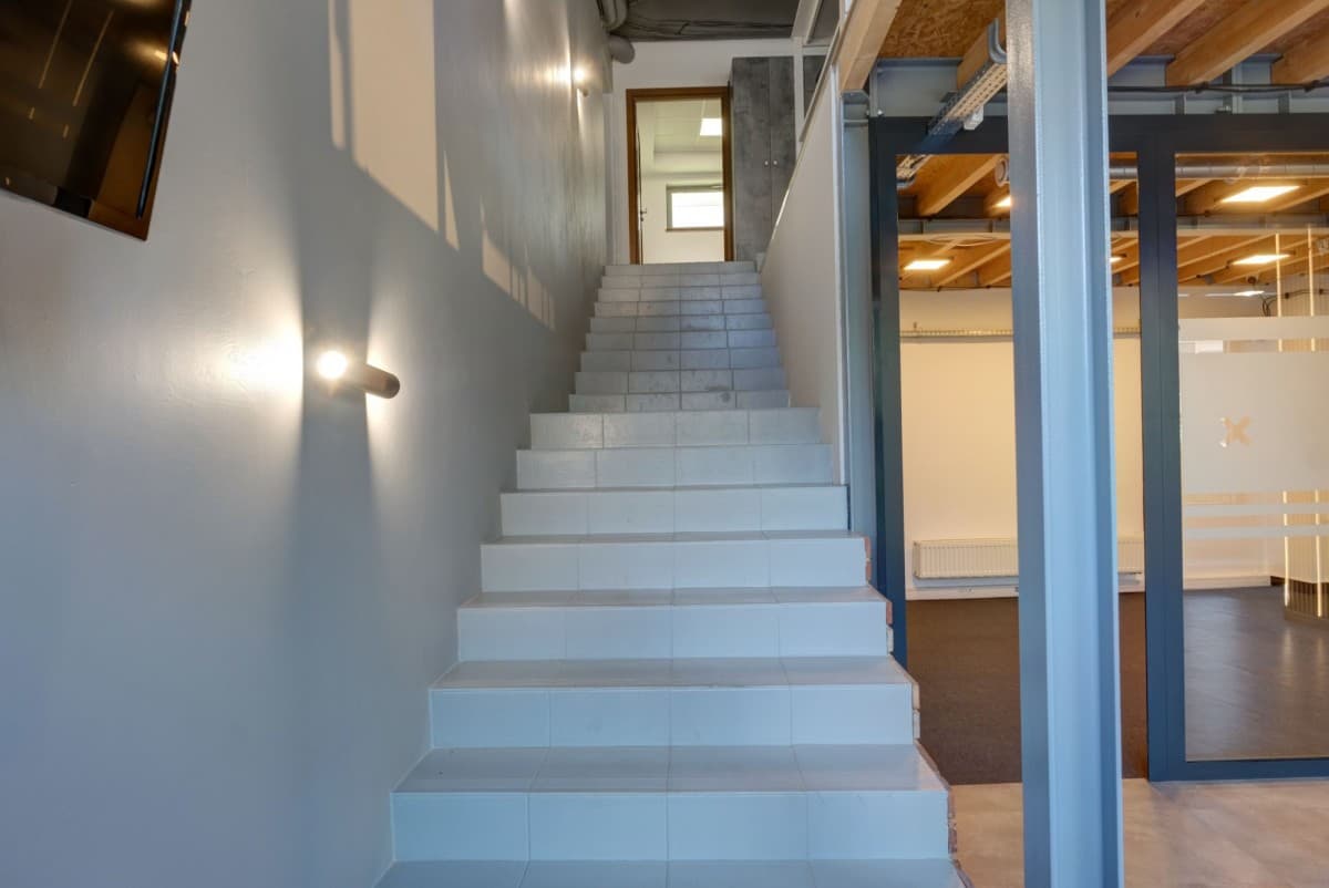 Nowoczesne biuro 170 m² po remoncie w Żoliborzu – 6