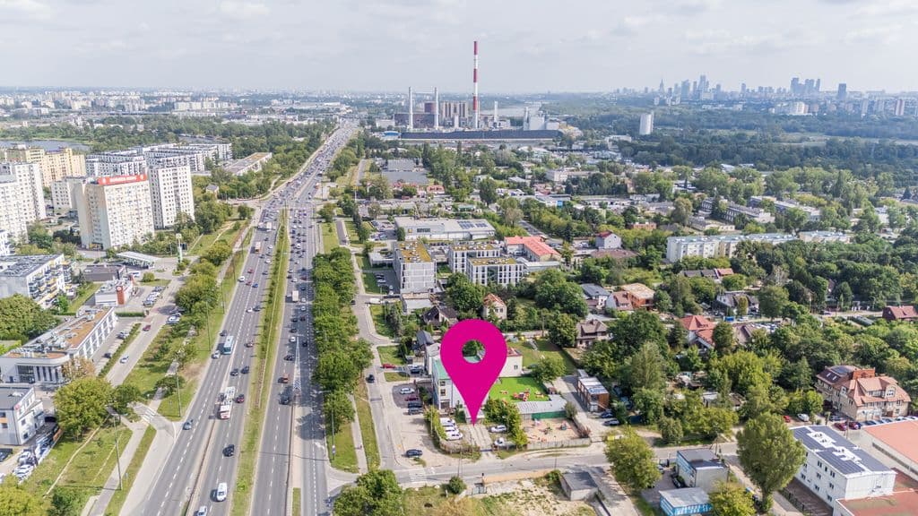 Działka inwestycyjna z warunkami zabudowy pod usługi – 8