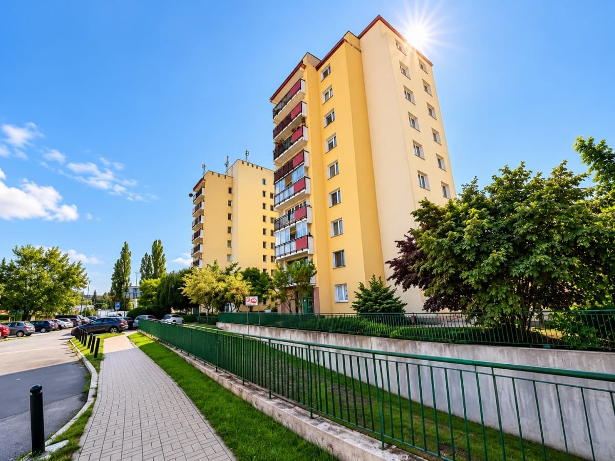 Przestronne mieszkanie 3-pokojowe z balkonem na Pradze – 3