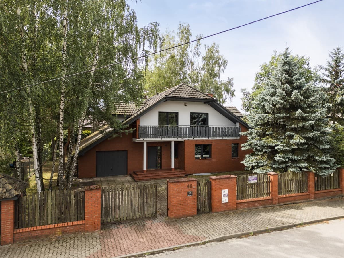 Luksusowa rezydencja z niezależnym apartamentem gościnnym – 31