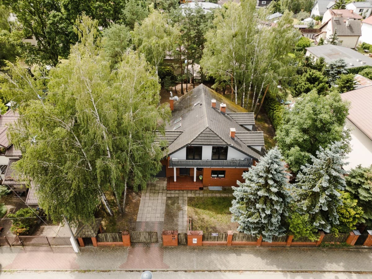 Luksusowa rezydencja z niezależnym apartamentem gościnnym – 2