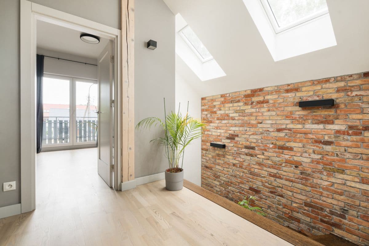 Luksusowa rezydencja z niezależnym apartamentem gościnnym – 11