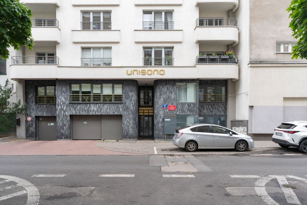 Lokal użytkowy parterowy z dostępem do ogródka – 17