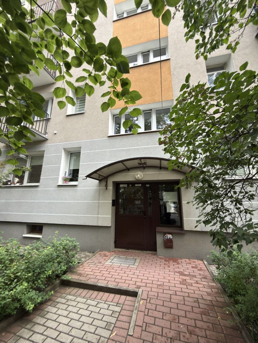 Mieszkanie dwupokojowe z balkonem w cichej okolicy – 1